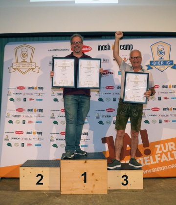 Siegerfoto der Wertungsgruppe Lagerbiere Dunkel, Kategorie Hobbybrauerei