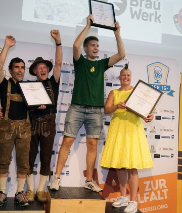 Siegerfoto der Wertungsgruppe Belgische Ales, Kategorie Gewerbliche Brauerei