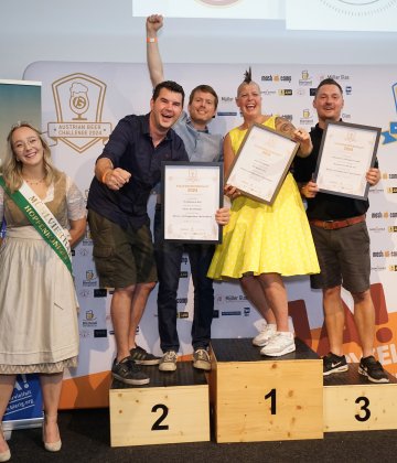 Siegerfoto der Wertungsgruppe Weizen- und Roggenbiere, Weizenböcke, Kategorie Gewerbliche Brauerei