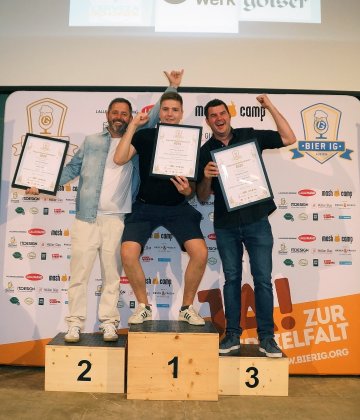 Siegerfoto der Wertungsgruppe Kreativbiere (Sauer, Rauch, alternative Extraktquellen), Kategorie Gewerbliche Brauerei