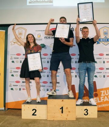 Siegerfoto der Wertungsgruppe Leichte Lagerbiere und Münchner Helle, Kategorie Gewerbliche Brauerei